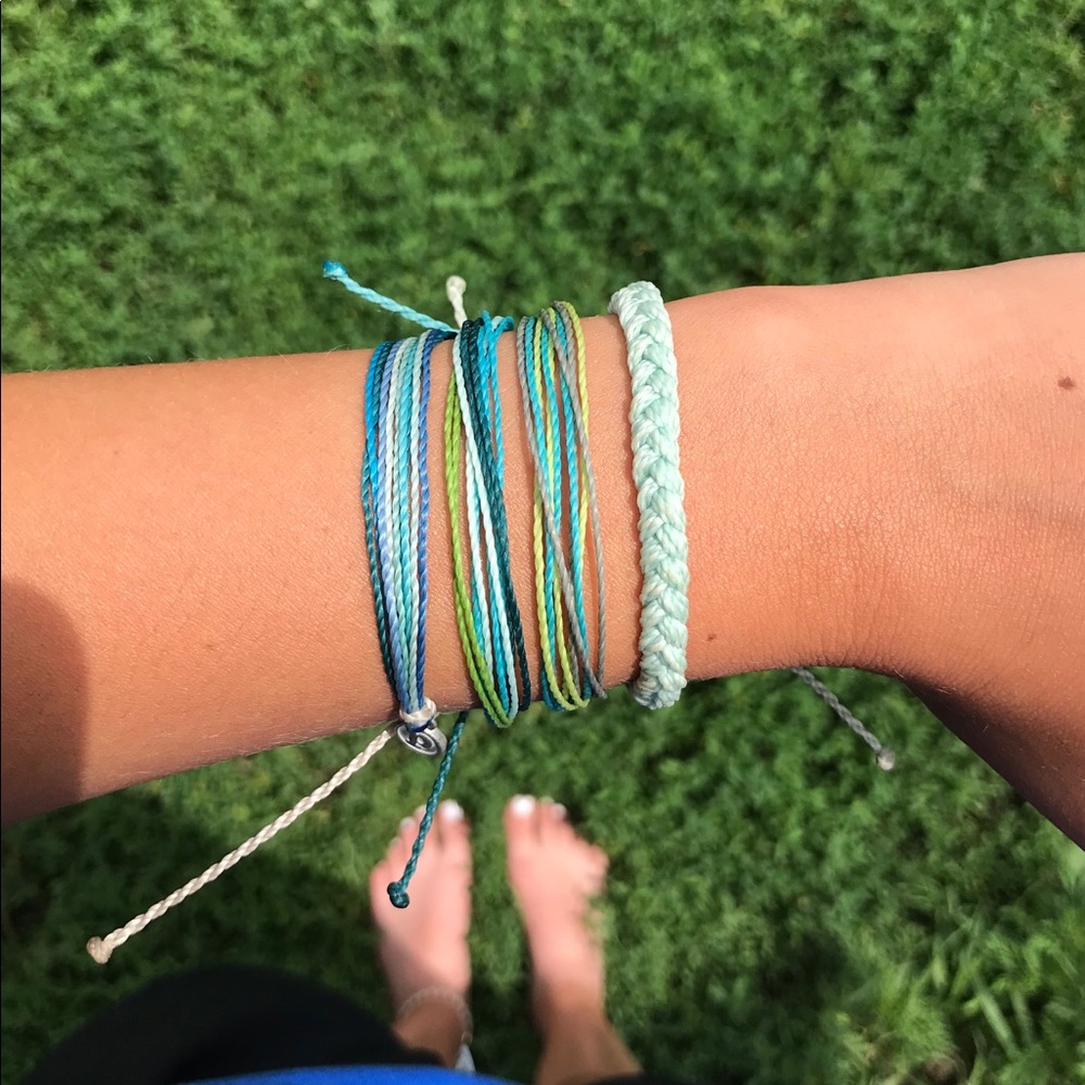 Pura Vida 20% off code & bundle of bracelets